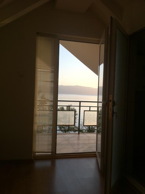 Guest House Lokoski Pestani Room photo