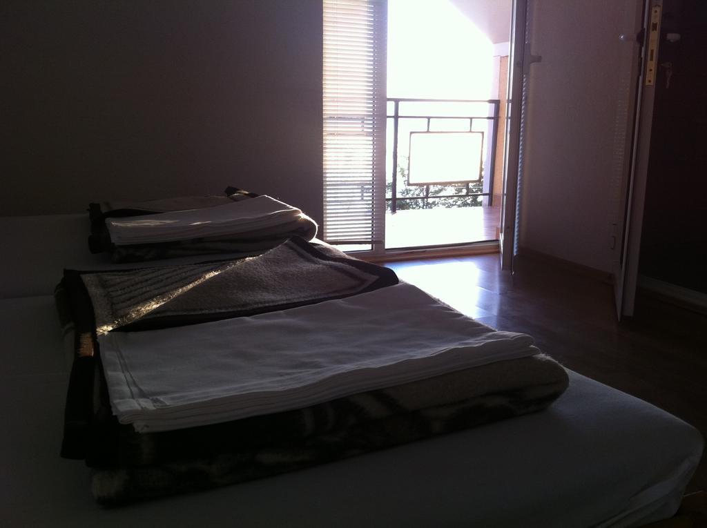 Guest House Lokoski Pestani Room photo